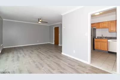 190 Park St, East Orange, NJ 07017 - Photo 15