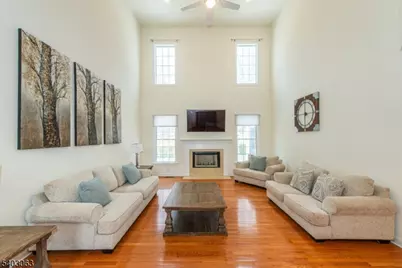 14 Greenbriar Ct, Mount Olive, NJ 07836 - Photo 3