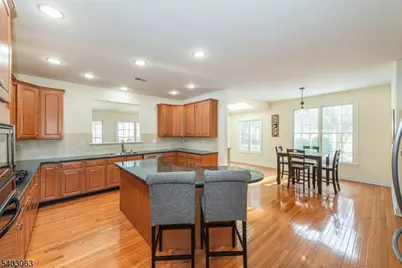 14 Greenbriar Ct, Mount Olive, NJ 07836 - Photo 7