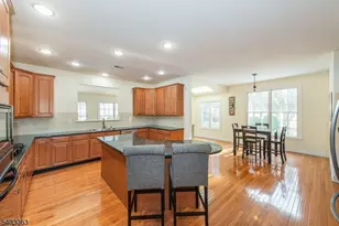 14 Greenbriar Ct, Mount Olive, NJ 07836 - Photo 7