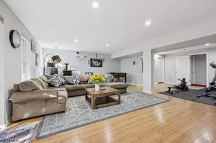 26 Eider Ct, Wayne, NJ 07470 - Photo 31