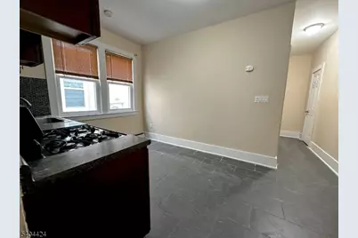 327 Ashton Ave  Unit 1L, Linden, NJ 07036 - Photo 9