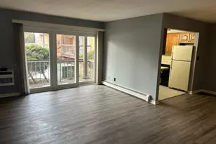 527 Andria Ave, Hillsborough Township, NJ 08844 - Photo 5