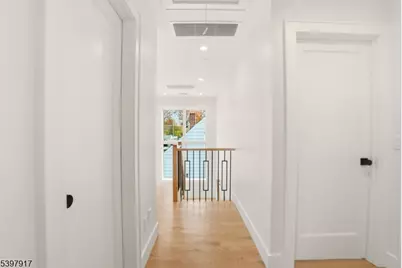 29 Alice Ln, Clark Township, NJ 07066 - Photo 13