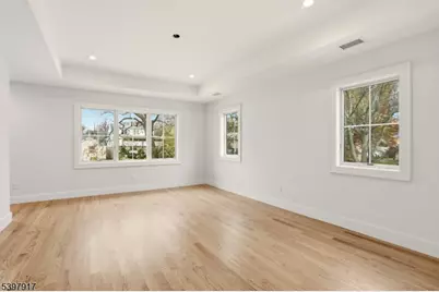 29 Alice Ln, Clark Township, NJ 07066 - Photo 17