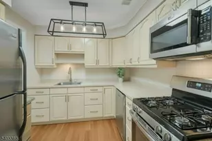 131 Sunrise Dr, Hanover Township, NJ 07981 - Photo 3