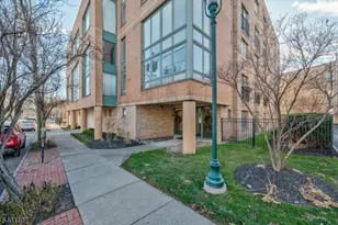 119 Walnut St, Montclair Twp., NJ 07042 - Photo 37