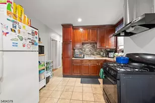 19 Dover St, Newark, NJ 07106 - Photo 13