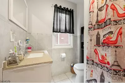 19 Dover St, Newark, NJ 07106 - Photo 11