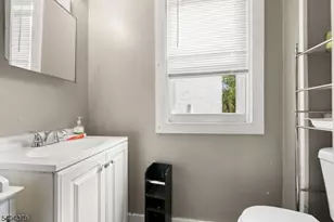 19 Dover St, Newark, NJ 07106 - Photo 19