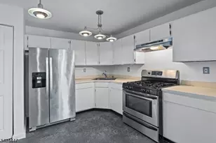 12 Kingston Run, North Brunswick Township, NJ 08902 - Photo 15