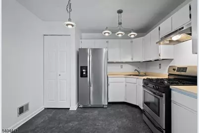 12 Kingston Run, North Brunswick Township, NJ 08902 - Photo 13