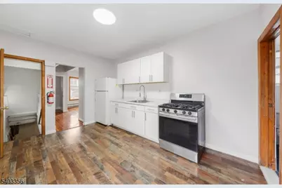 207-09 W Grand St, Elizabeth, NJ 07202 - Photo 3