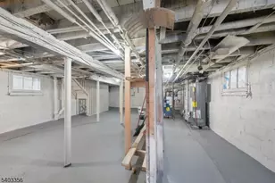 207-09 W Grand St, Elizabeth, NJ 07202 - Photo 9