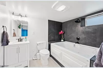 443 Bunker Hill Rd, Franklin Township, NJ 08540 - Photo 15