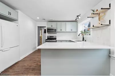 443 Bunker Hill Rd, Franklin Township, NJ 08540 - Photo 19