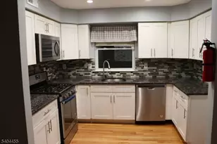 323 Bond St, Elizabeth, NJ 07206 - Photo 11