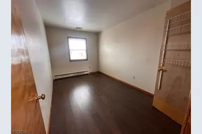 40 Scoles Ave #2, Clifton, NJ 07012 - Photo 7