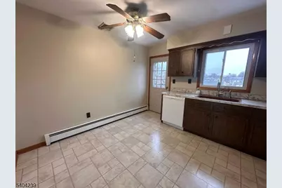 40 Scoles Ave #2, Clifton, NJ 07012 - Photo 11