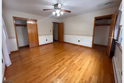 40 Scoles Ave #2, Clifton, NJ 07012 - Photo 3