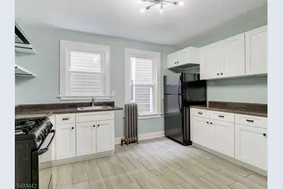 258 Amherst St #2, East Orange, NJ 07018 - Photo 3