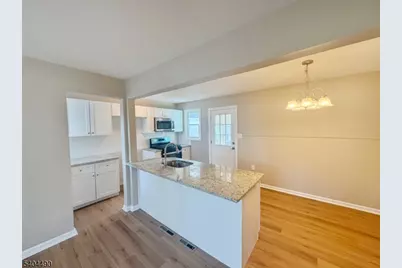 11 Van Dam Ave, Bloomingdale, NJ 07403 - Photo 9