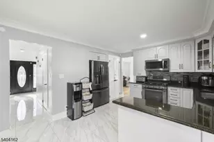 148 Jockey Hollow Way, Union Township, NJ 07083 - Photo 11