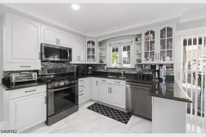 148 Jockey Hollow Way, Union Township, NJ 07083 - Photo 9