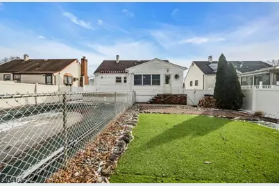 150 Worth St, Woodbridge Township, NJ 08830 - Photo 45