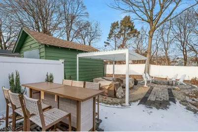 1044 18th Ave, Newark, NJ 07106 - Photo 31