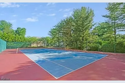 703 Brittany Dr, Wayne, NJ 07470 - Photo 23