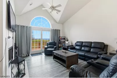 15 Turnberry Ln, Hardyston Township, NJ 07419 - Photo 5