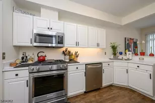 1329 Eagles Nest Ct, Lopatcong Township, NJ 08886 - Photo 15