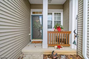 1329 Eagles Nest Ct, Lopatcong Township, NJ 08886 - Photo 3