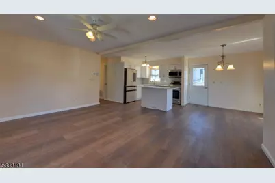 90 Dewey St, Bloomfield, NJ 07003 - Photo 5