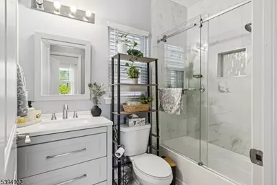 668 Jefferson Ave, Elizabeth, NJ 07201 - Photo 17