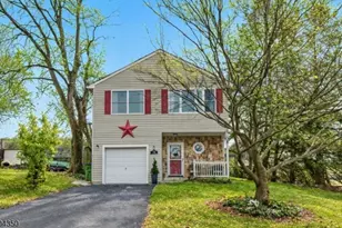 20 Park Ave, Lopatcong Township, NJ 08865 - Photo 1