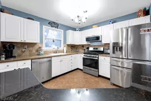 20 Park Ave, Lopatcong Township, NJ 08865 - Photo 9