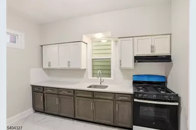 221 Wilkinson Ave, Jersey City, NJ 07305 - Photo 23