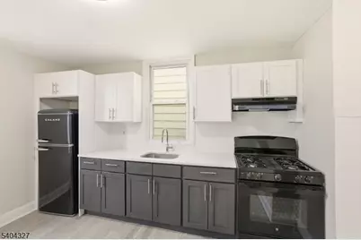 221 Wilkinson Ave, Jersey City, NJ 07305 - Photo 43