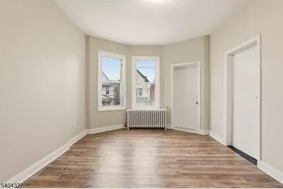 221 Wilkinson Ave, Jersey City, NJ 07305 - Photo 33