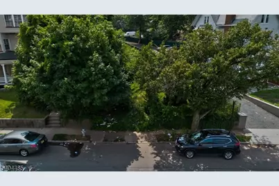 65 Washington St, East Orange, NJ 07017 - Photo 5