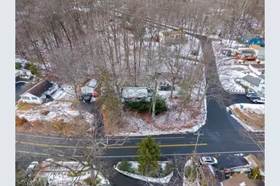 45 W Shawnee Trl, Jefferson Township, NJ 07885 - Photo 11