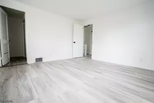 1570-72 Clinton Pl, Hillside, NJ 07205 - Photo 5