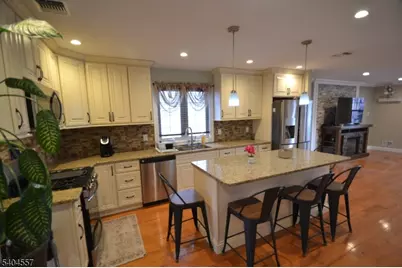 204 Market St, Garfield, NJ 07026 - Photo 9