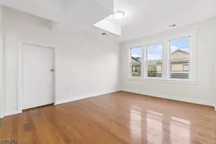 366 Badger Ave, Newark, NJ 07112 - Photo 11