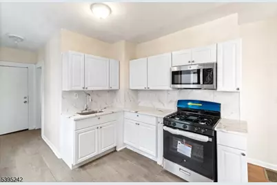 366 Badger Ave, Newark, NJ 07112 - Photo 39