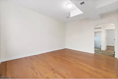 366 Badger Ave, Newark, NJ 07112 - Photo 9