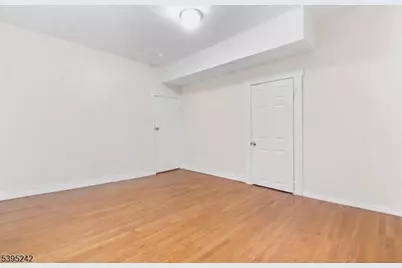 366 Badger Ave, Newark, NJ 07112 - Photo 15