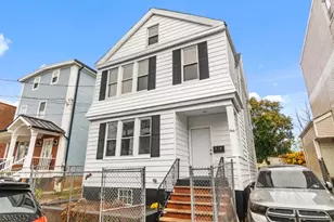 366 Badger Ave, Newark, NJ 07112 - Photo 3